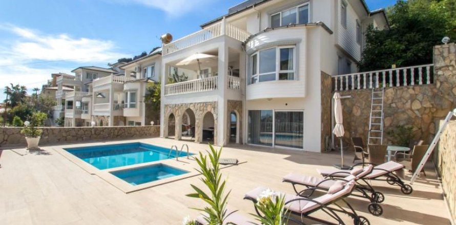 Вилла 6-х ком. в Бекташе, Аланья, Анталья, Турция №209954