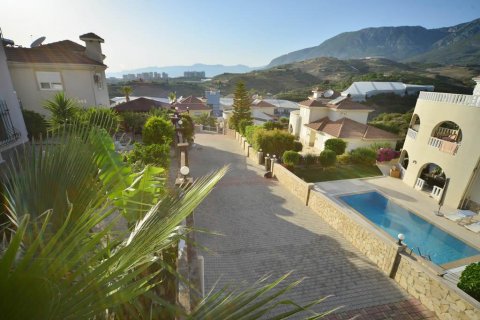 Продажа виллы  в Аланье, Анталье, Турция 4 комн., 180м2, №209729 – фото 24