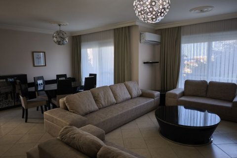 آپارتمان در  Alsancak ، ترکیه 130 متر مربع.  شماره 210770 - 12