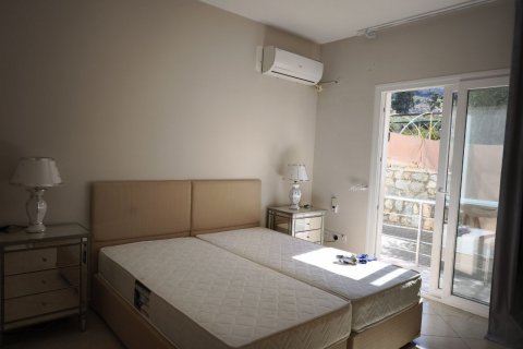 آپارتمان در  Alsancak ، ترکیه 130 متر مربع.  شماره 210770 - 25