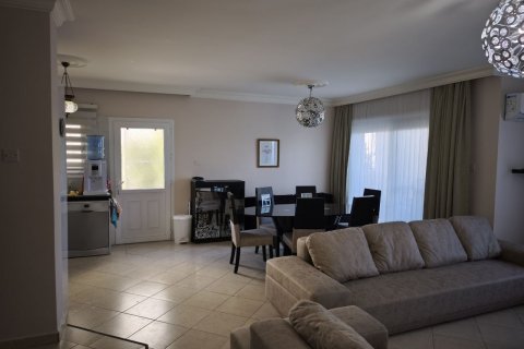 آپارتمان در  Alsancak ، ترکیه 130 متر مربع.  شماره 210770 - 11