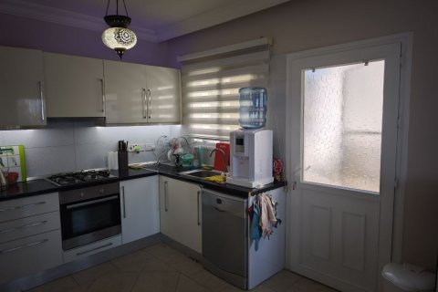 آپارتمان در  Alsancak ، ترکیه 130 متر مربع.  شماره 210770 - 21