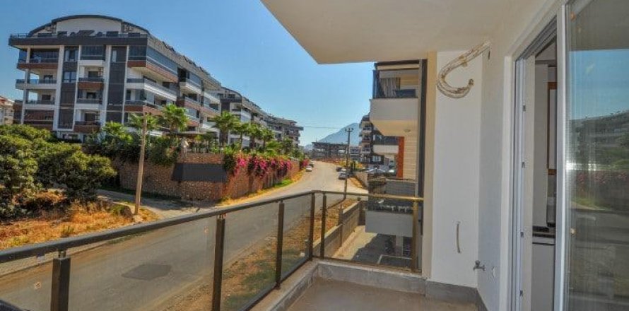 Квартира  3-х ком. в Оба, Анталья, Турция №209348