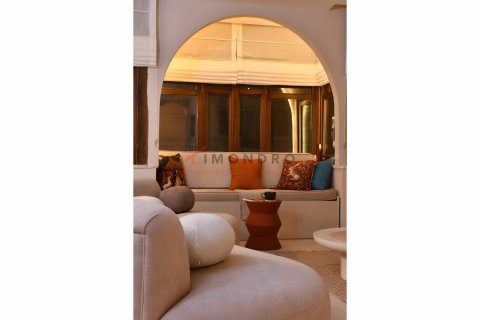 Продажа квартиры  в Бейоглу, Стамбуле, Турция 2+1, 110м2, №206962 – фото 9