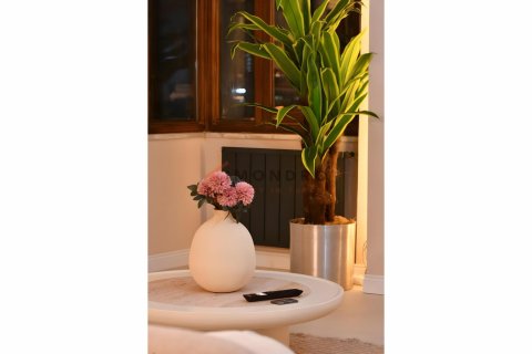 Продажа квартиры  в Бейоглу, Стамбуле, Турция 2+1, 110м2, №206962 – фото 8