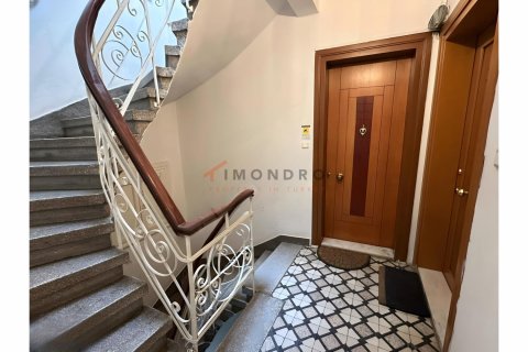Продажа квартиры в Бейоглу, Стамбуле, Турция 2+1, 110м2, №206960 – фото 24