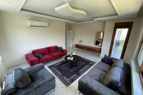 Penthouse for sale  in Avsallar, Antalya, Turkey, 180m2, No. 207703 – photo 1