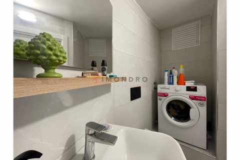 Продажа квартиры в Бейоглу, Стамбуле, Турция 2+1, 70м2, №206934 – фото 9