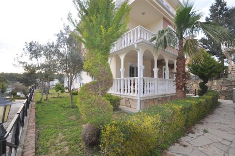 Villa for sale  in Avsallar, Antalya, Turkey, 300m2, No. 209387 – photo 15