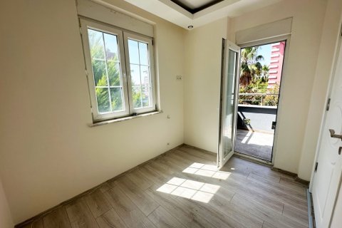 Продажа виллы  в Анталье, Турция 5 комн., 220м2, №207008 – фото 17