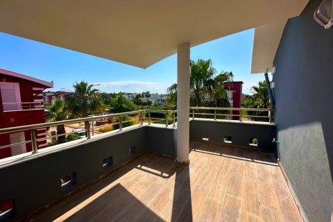 Продажа виллы  в Анталье, Турция 5 комн., 220м2, №207008 – фото 28