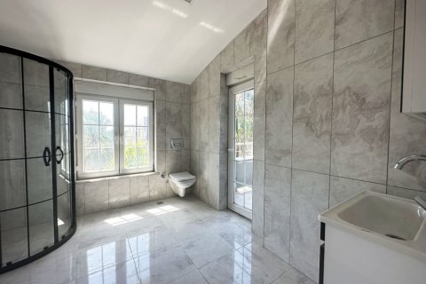 Продажа виллы  в Анталье, Турция 5 комн., 220м2, №207008 – фото 19