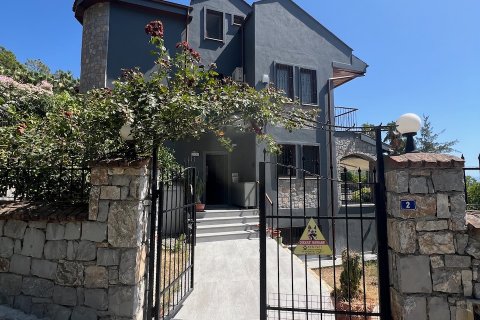 Продажа виллы  в Гёчеке, Мугле, Турция 6+2, 400м2, №194036 – фото 1