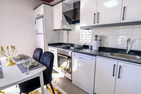 Lägenhet  i Mahmutlar, Antalya, Turkiet Nr. 209053 - 4