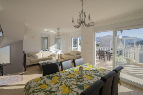 Продажа виллы  в Конаклы, Анталье, Турция 5 комн., 200м2, №207261 – фото 11