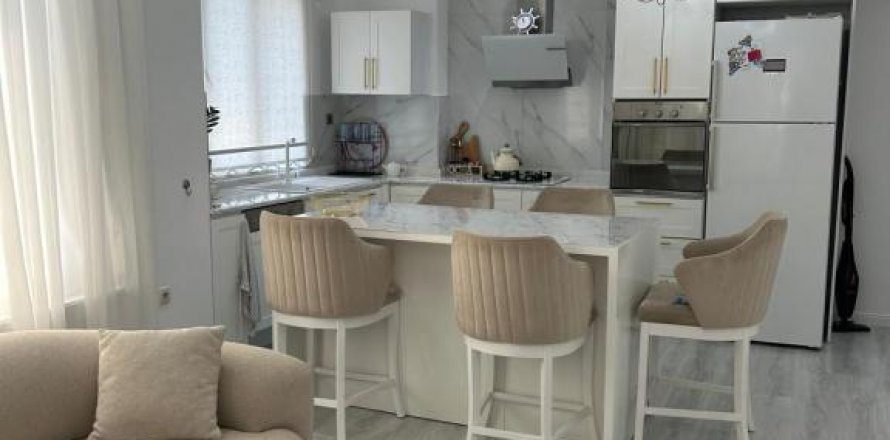 Lägenhet  i Tosmur, Alanya, Antalya, Turkiet Nr. 194014