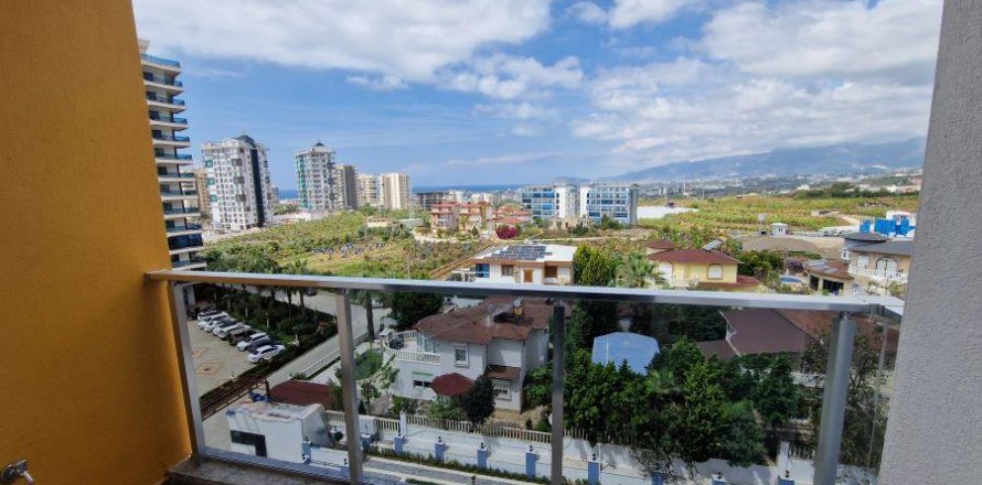 Квартира  2-х ком. в Махмутларе, Анталья, Турция №194013