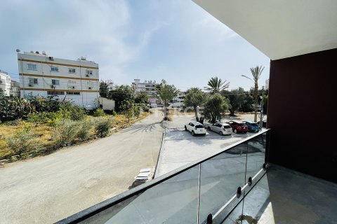 3+1 Lägenhet i Famagusta, Nr. 74975 - 9