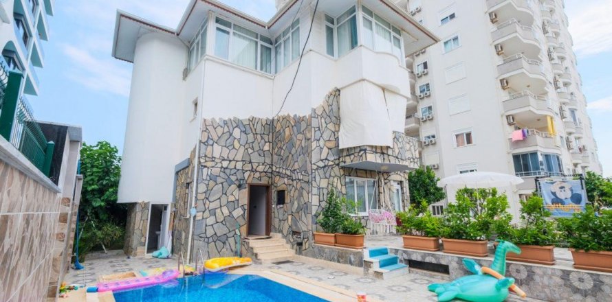 Villa  i Mahmutlar, Antalya, Tyrkiet Nr. 208333