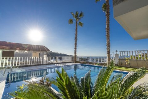 Продажа виллы  в Аланье, Анталье, Турция 8 комн., 600м2, №208852 – фото 13