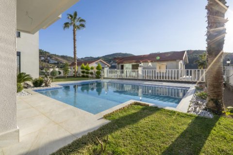 Продажа виллы  в Аланье, Анталье, Турция 8 комн., 600м2, №208852 – фото 10