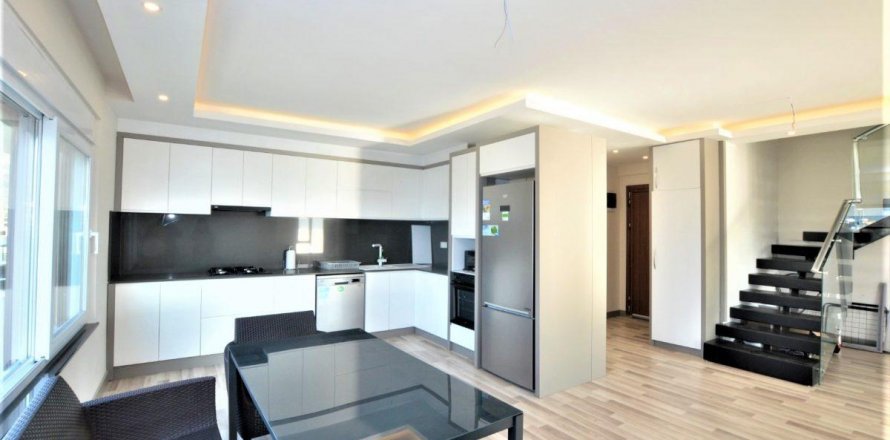 آپارتمان در  Mahmutlar ، ترکیه 220 متر مربع.  شماره 208853