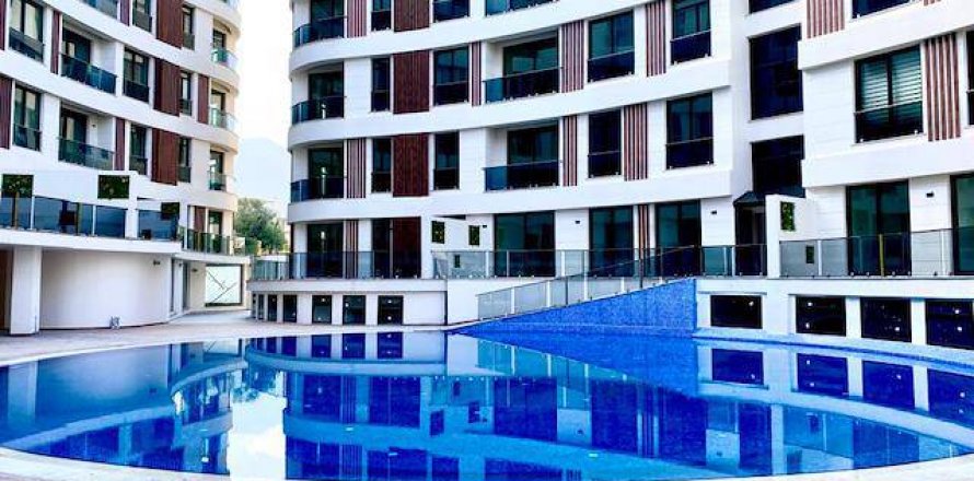 Apartment  in Girne, Northern Cyprus No. 211044