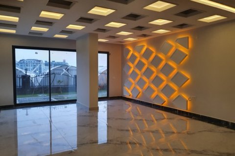 Продажа квартиры  в Анталье, Турция 1+1, 45м2, №189232 – фото 4