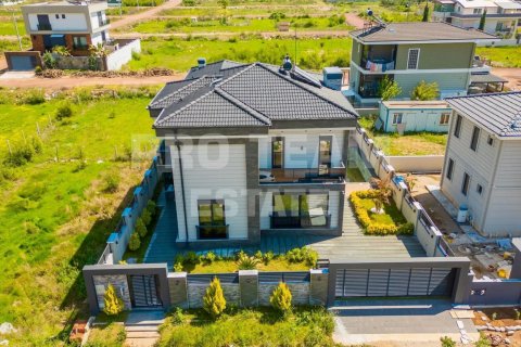 Продажа виллы  в Дёшемеалты, Анталье, Турция 5 комн., 200м2, №211674 – фото 3