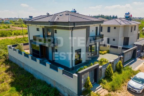 Продажа виллы  в Дёшемеалты, Анталье, Турция 5 комн., 200м2, №211674 – фото 2