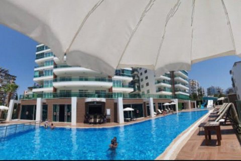 Lägenhet i Tosmur, Alanya, Antalya, Turkiet Nr. 207660 - 2