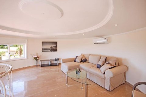 Villa   Kargıcak, Alanya, Antalya, Türkiye №207623 - 24