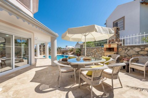 Продажа виллы  в Авсалларе, Анталье, Турция 5 комн., 250м2, №208171 – фото 3