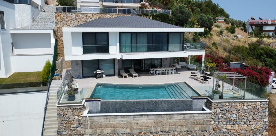 Вилла 5-х ком. в Аланье, Анталья, Турция №192194