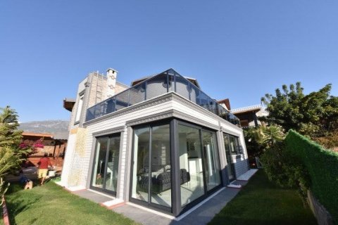 Продажа виллы  в Аланье, Анталье, Турция 4 комн., 240м2, №209177 – фото 2