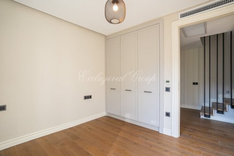 Apartment for sale  in Bodrum, Mugla, Turkey, 4 bedrooms, 190m2, No. 210509 – photo 11