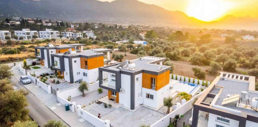 Вилла  4+1 в Гирне, Северный Кипр №190792