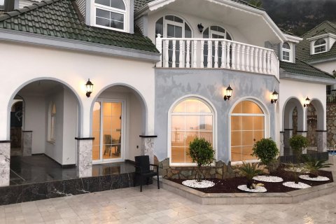 Продажа виллы  в Аланье, Анталье, Турция 5 комн., 245м2, №207690 – фото 2