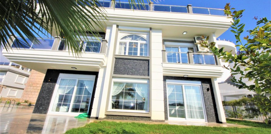Villa   Kargıcak, Alanya, Antalya, Türkiye №207696