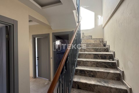 2+1 Leilighet  i Kusadasi, Aydin, Tyrkia Nr. 192453 - 24