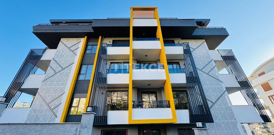 2+1 Apartment  in Alanya, Antalya, Turkey No. 117838