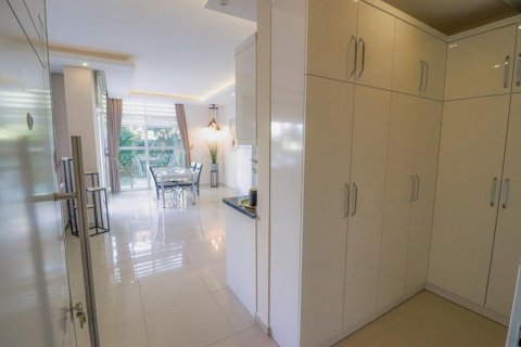 آپارتمان در  Kestel ، ترکیه 120 متر مربع.  شماره 207211 - 15