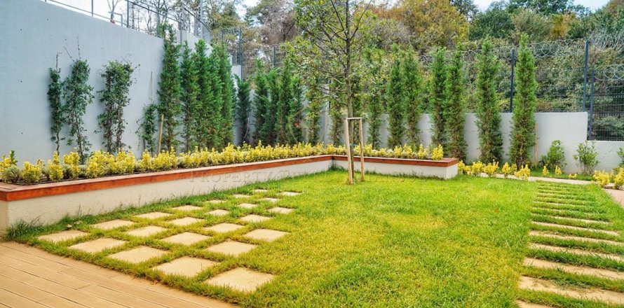 ویلا در  Zekeriyakoy ، ترکیه 7 خوابه ، 690 متر مربع.  شماره 147437