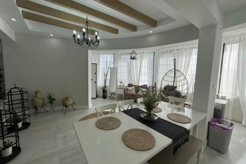 Продажа виллы  в Авсалларе, Анталье, Турция 5 комн., 280м2, №210130 – фото 4