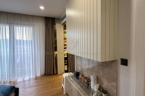 Apartment for sale in Sariyer, Istanbul, Turkey, 3 bedrooms, 215m2, No. 184824 – photo 3