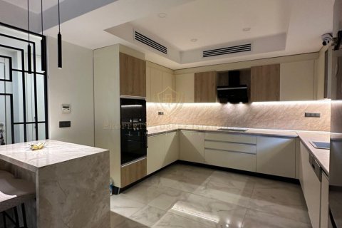 Apartment for sale in Sariyer, Istanbul, Turkey, 3 bedrooms, 215m2, No. 184824 – photo 12