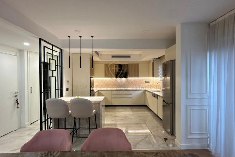 Apartment for sale in Sariyer, Istanbul, Turkey, 3 bedrooms, 215m2, No. 184824 – photo 4