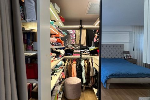 Apartment for sale in Sariyer, Istanbul, Turkey, 3 bedrooms, 215m2, No. 184824 – photo 14