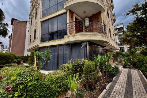 Продажа квартиры  в Анталье, Турция 1+1, 55м2, №191915 – фото 2