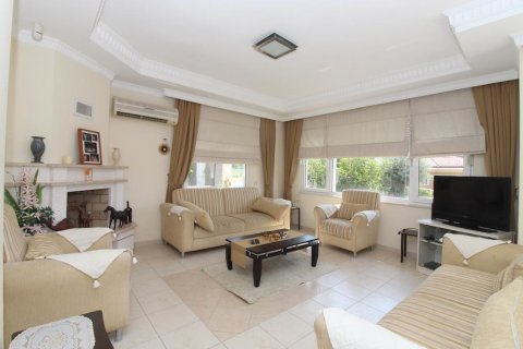 Продажа виллы  в Аланье, Анталье, Турция 5 комн., 210м2, №209855 – фото 11